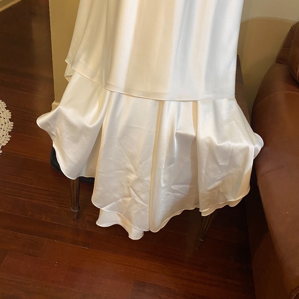 Allure Romance Wedding White Lace Dress - Picture 3 of 16